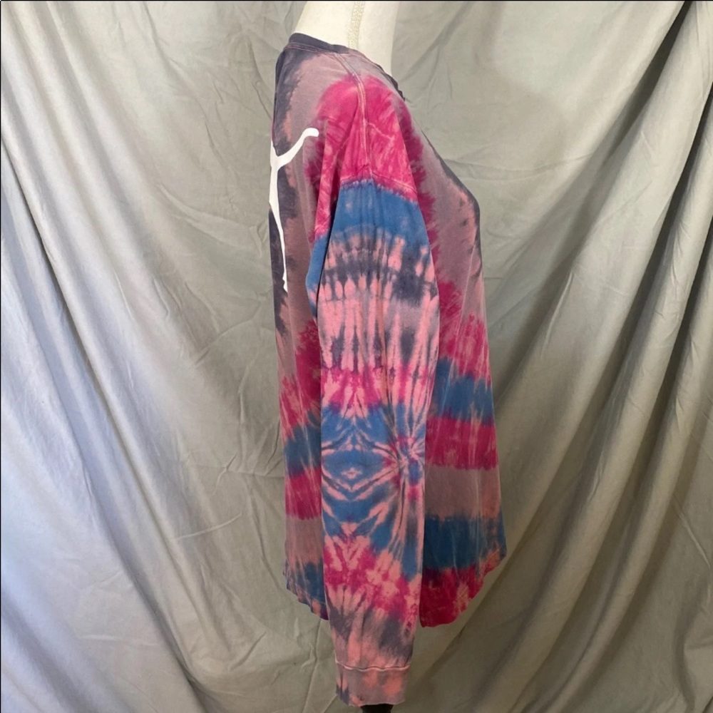 VS PINK Custom Tie Dye L/S Campus Tee - Picture 5 of 9